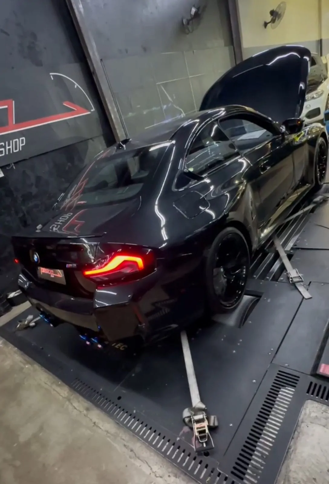 BMW M2 G87 em desbloqueio de ECU na PitStopShop, São Paulo