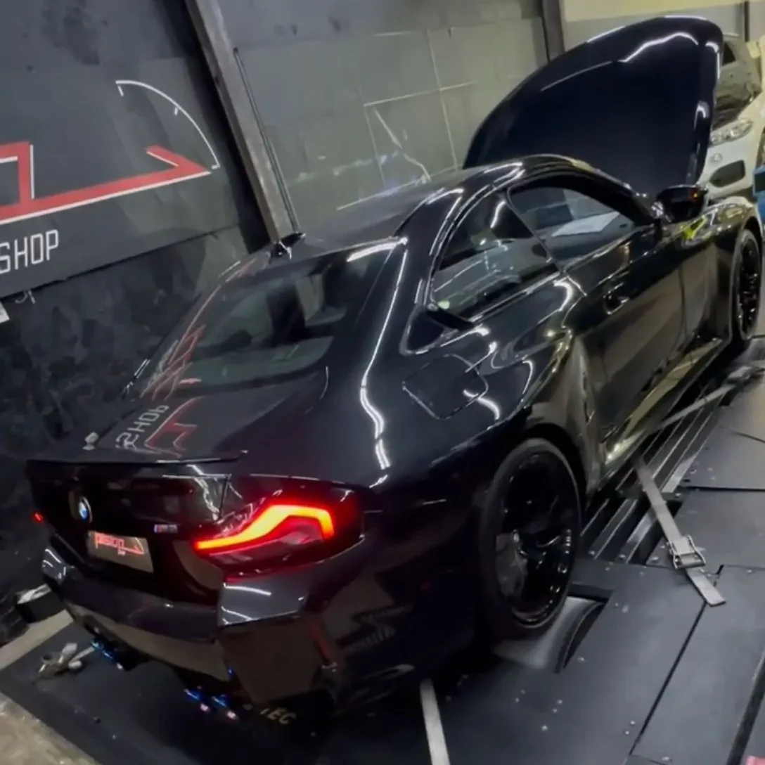 BMW M2 G87 em desbloqueio de ECU na PitStopShop, São Paulo